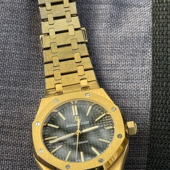 Ap Watch - Picture 3 of 5